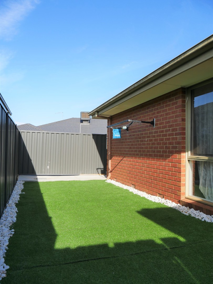 1/13 Merdon Place, Melton, VIC 3337, Melton - Thumbnail 7