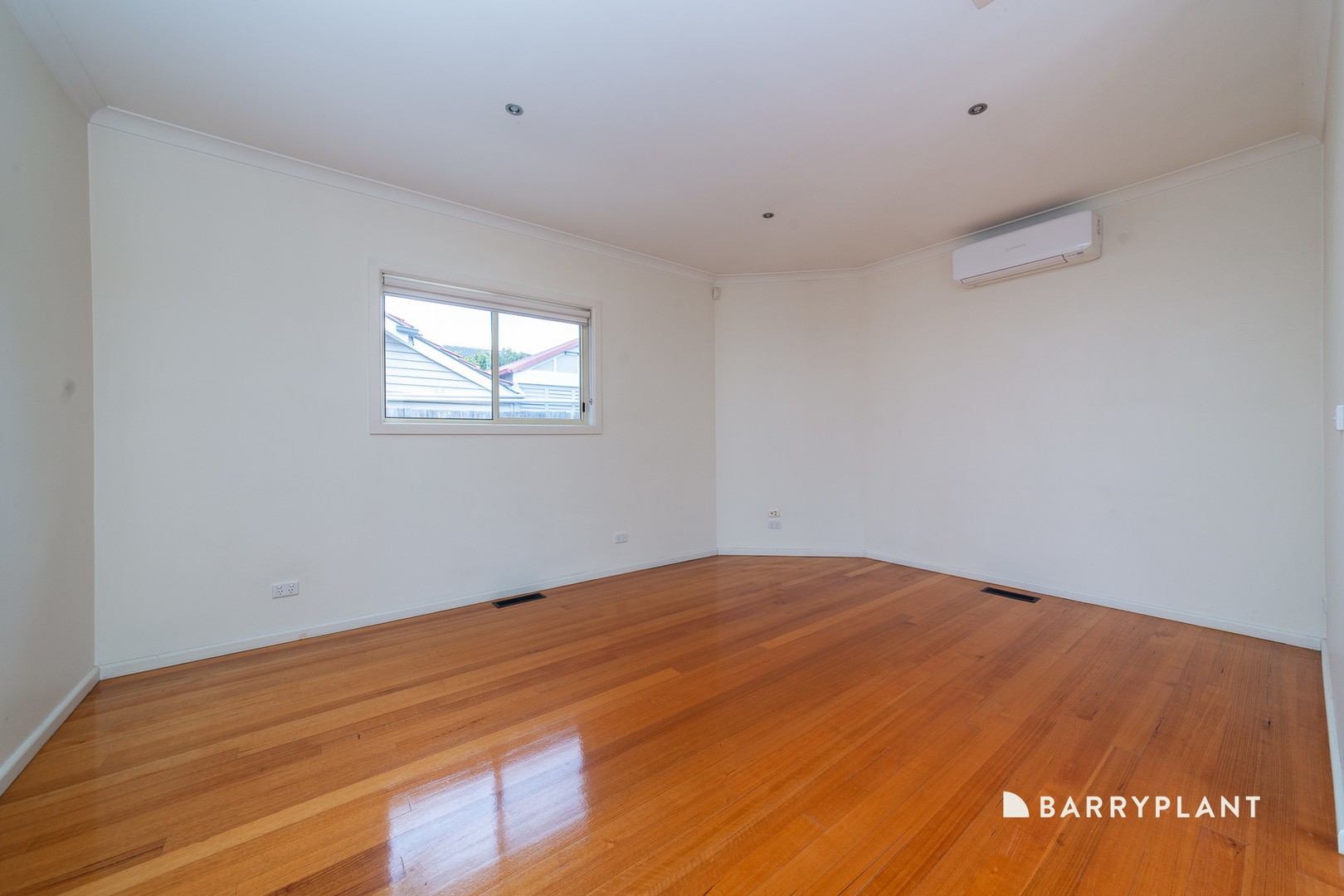 1/13 Sussex Street, Pascoe Vale South, VIC 3044 - Thumbnail 2 - 08/12/2025