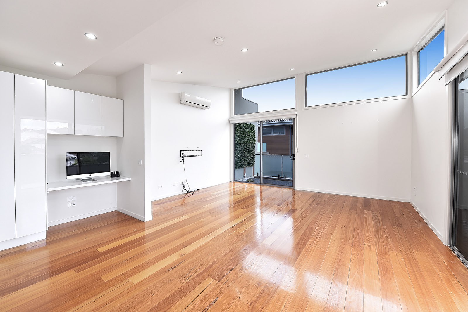 1/13 Washington Street, Essendon, VIC 3040 - Thumbnail 2 - 03/11/2021