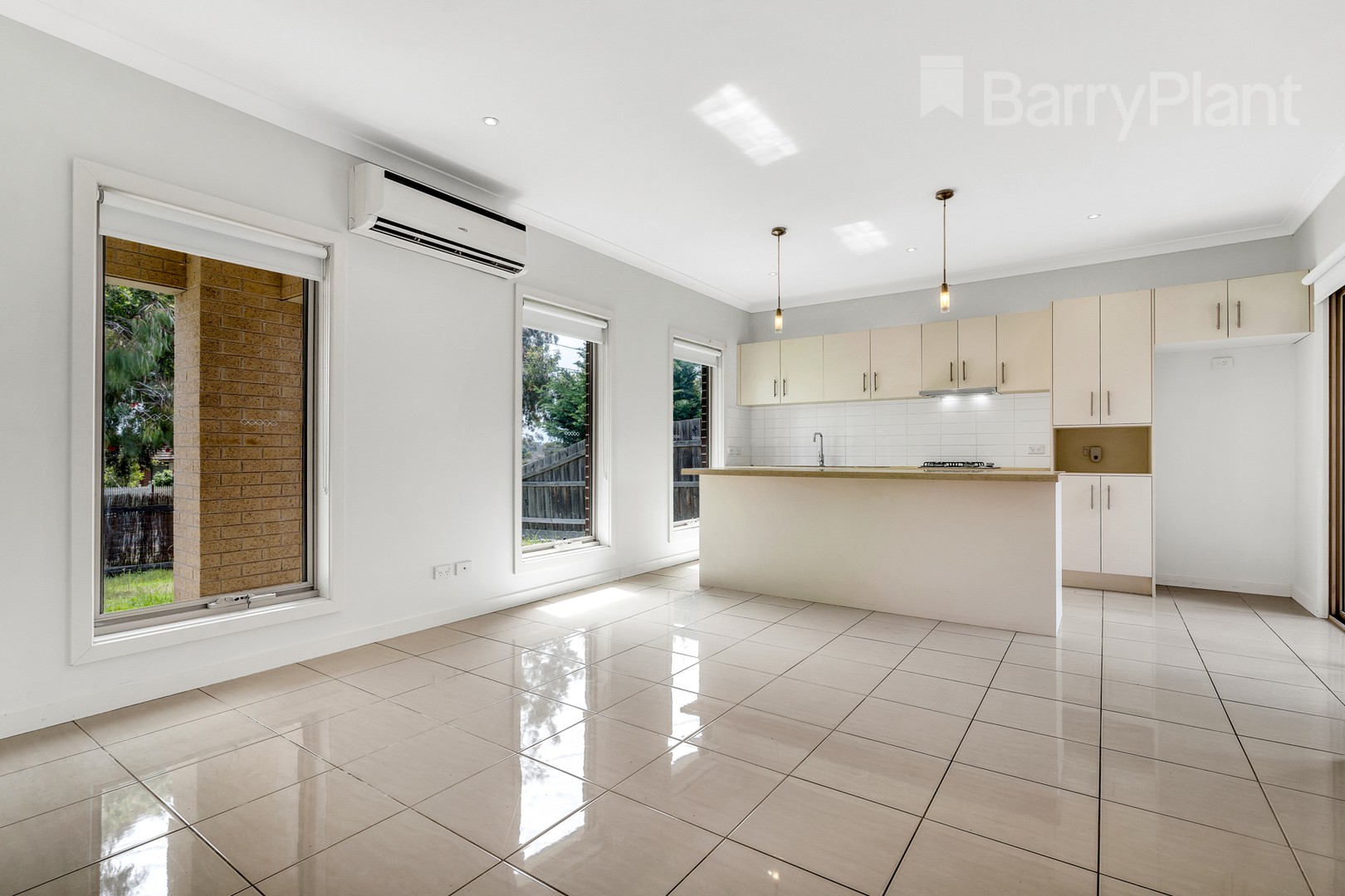 1/135 Broadway, Reservoir, VIC 3073 - Thumbnail 1 - 30/11/2021