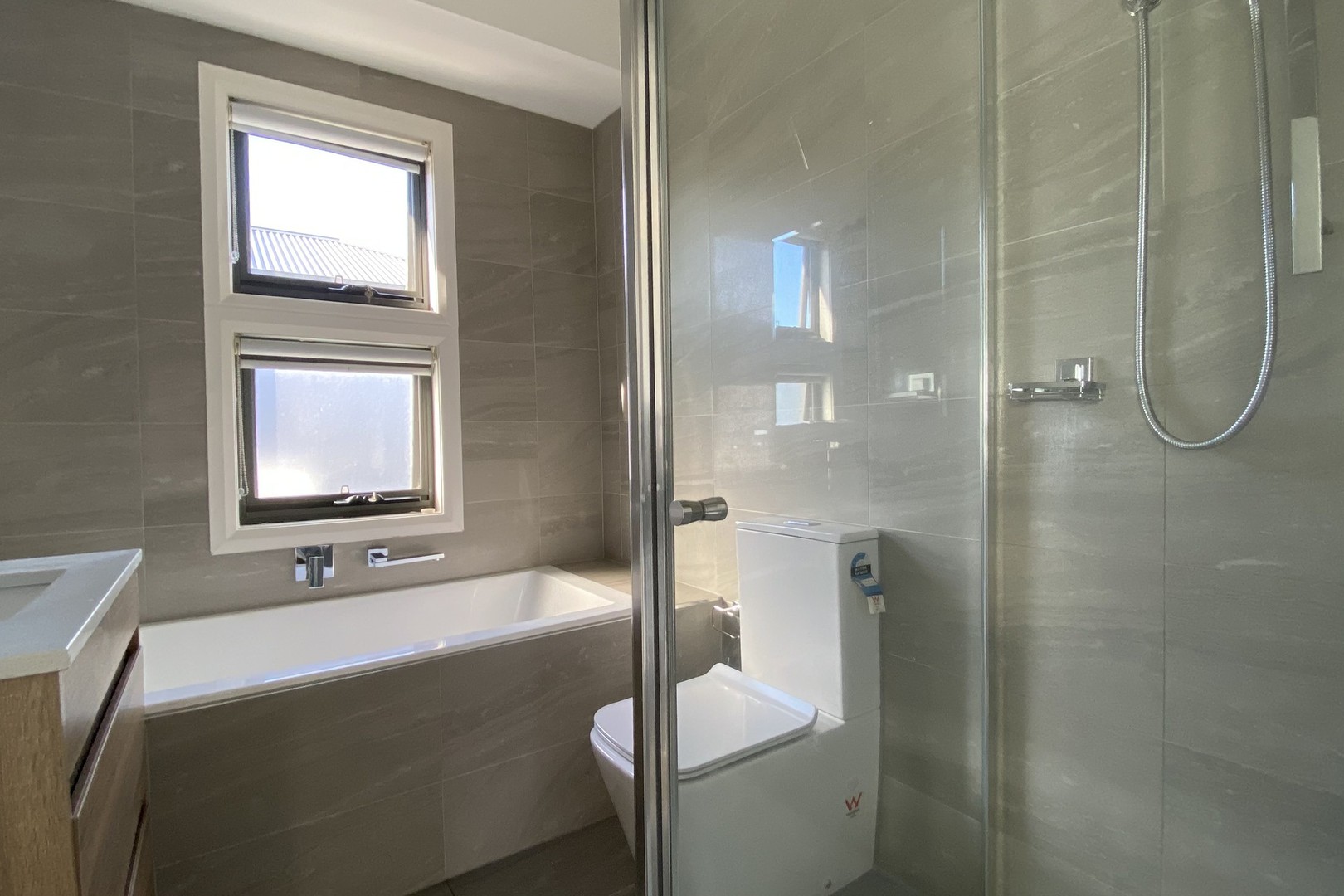 1/138-140 St Vigeons Road, Reservoir, VIC 3073, Reservoir - Thumbnail 8