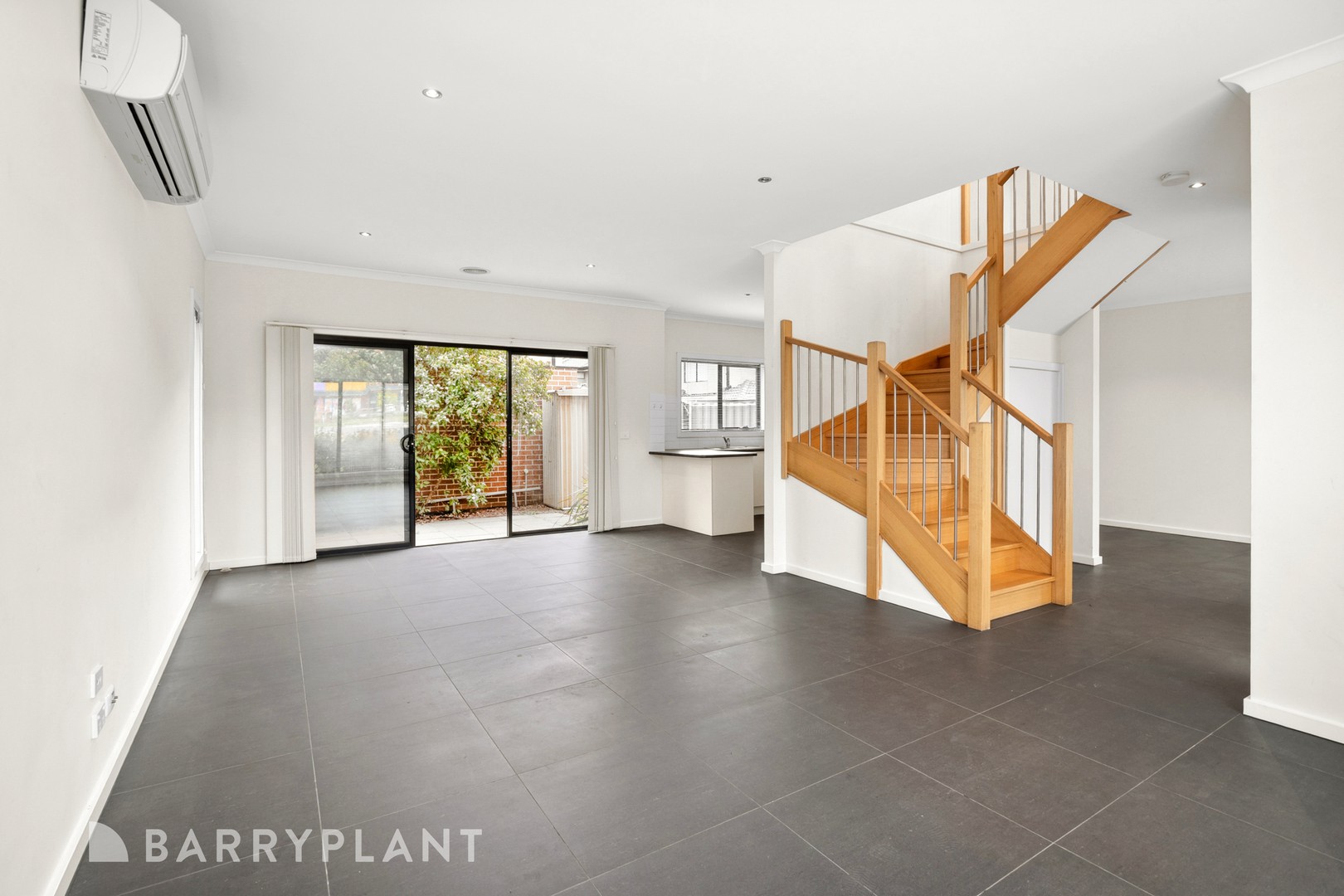 1/139A High StreetWallan, vic 3756  - Leased, Wallan - Thumbnail 3