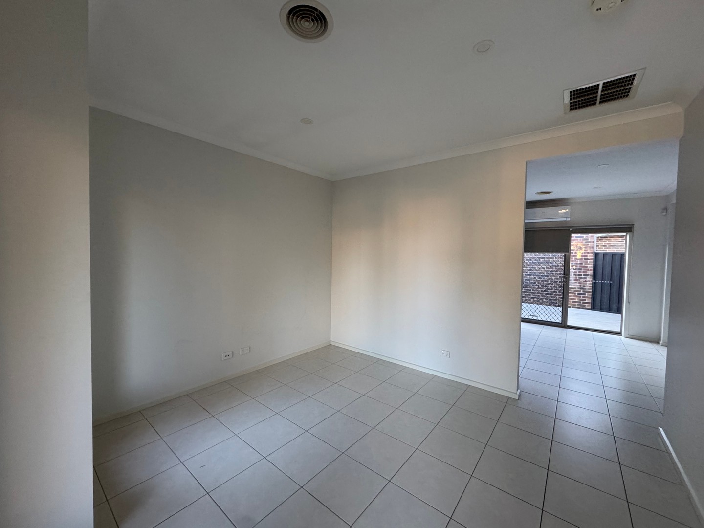 1/14 Bell Street, Sunshine West, VIC 3020, Sunshine West - Thumbnail 4