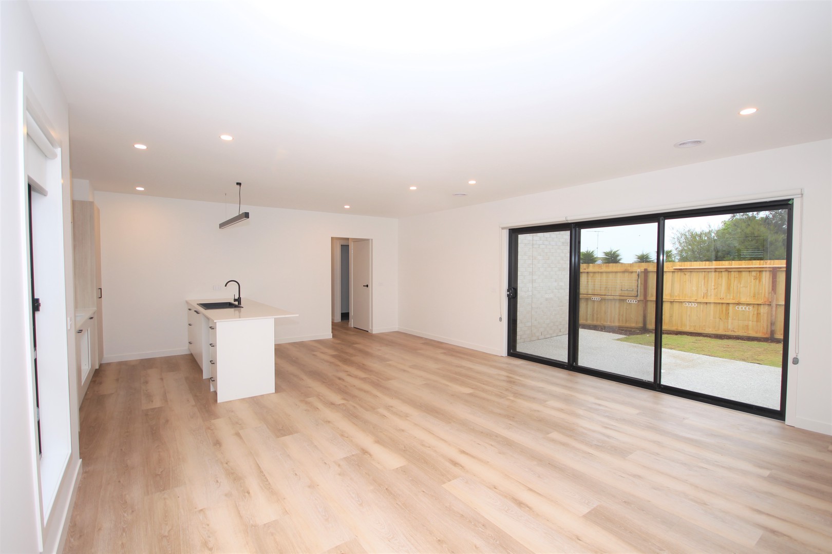 1/14 Cheryl Crescent, Belmont, VIC 3216, Belmont - Thumbnail 3