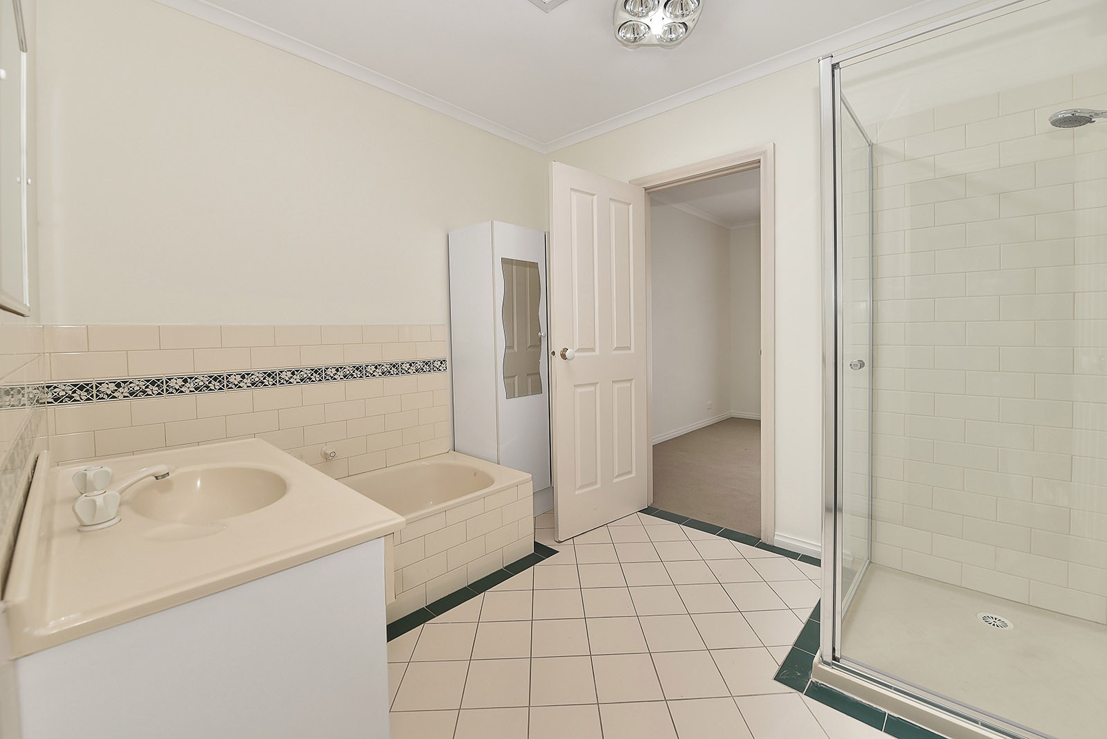 1/14 Collins Close, Keilor East, VIC 3033, Keilor East - Thumbnail 5