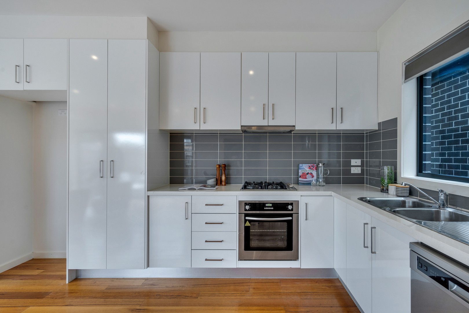 1/14 Maclagan Crescent, Reservoir, VIC 3073, Reservoir - Thumbnail 4