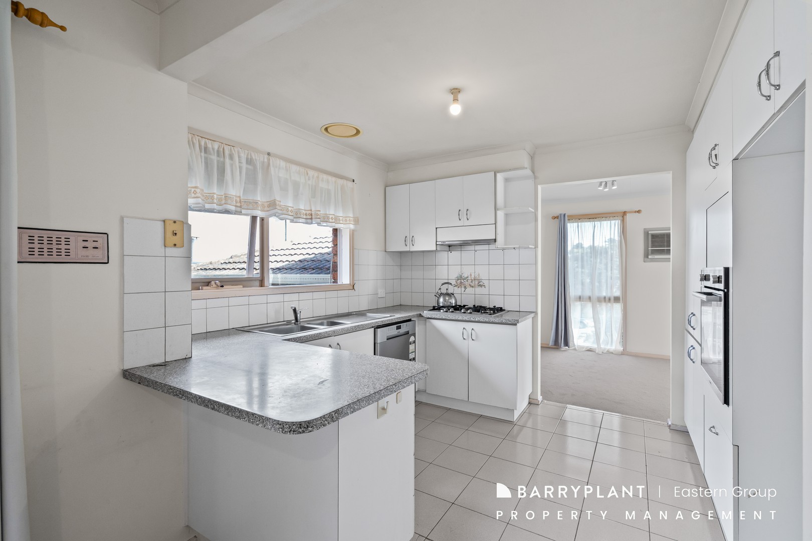 1/14 Mantell St, Doncaster East, VIC 3109, Doncaster East - Thumbnail 3