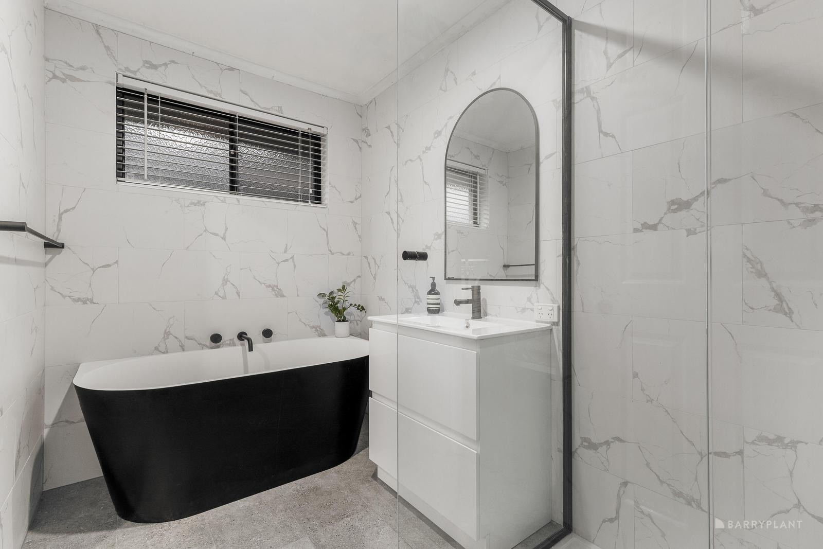1/14 Marian Court, Eltham North, VIC 3095, Eltham North - Thumbnail 2