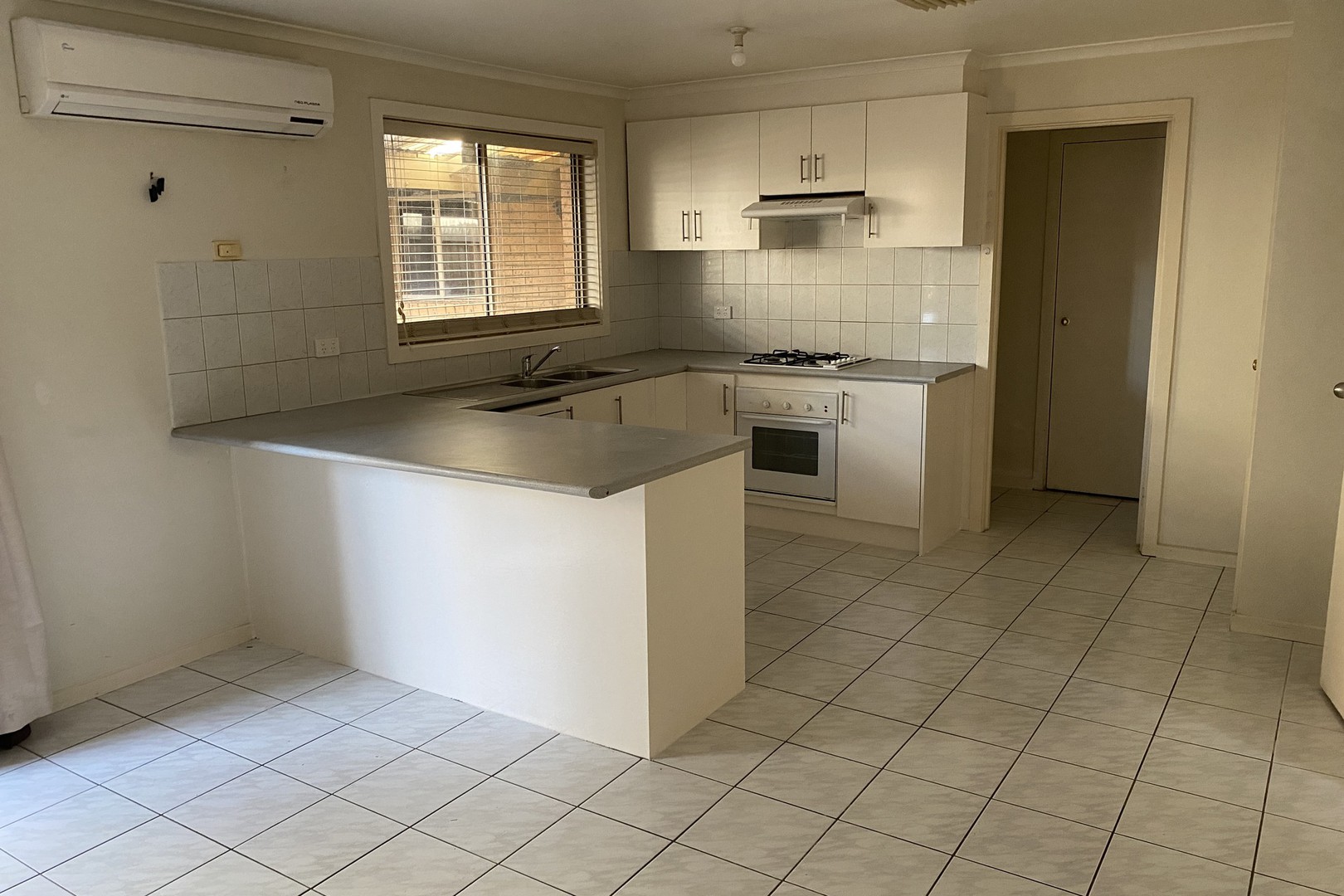 1/14 Stanford Close, Fawkner, VIC 3060, Fawkner - Thumbnail 4