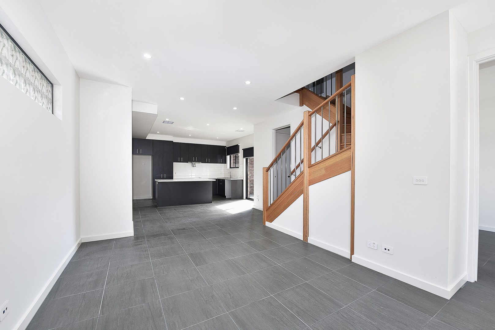 1/14 Vaynor Street, Niddrie, VIC 3042, Niddrie - Thumbnail 2