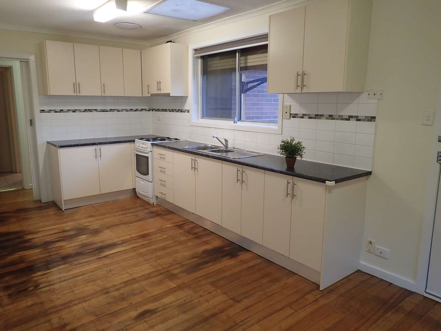1/140 Hilma Street, Sunshine West, VIC 3020, Sunshine West - Thumbnail 2