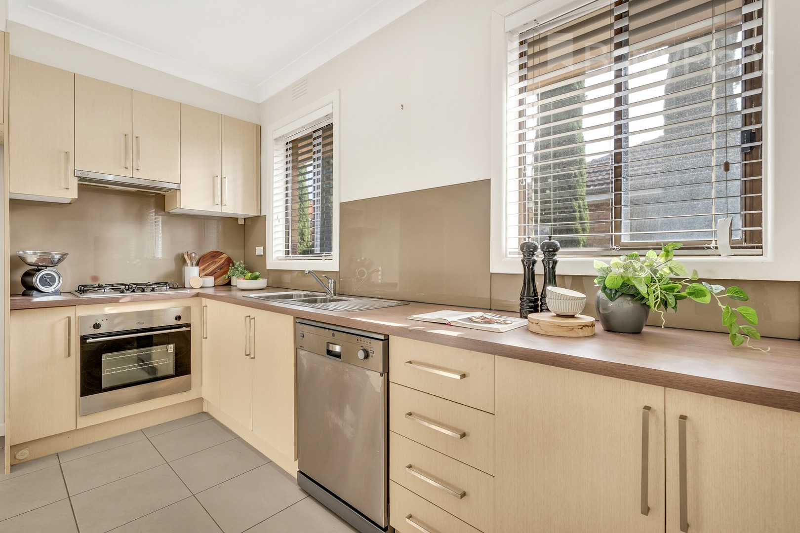 1/147 Boldrewood Parade, Reservoir, VIC 3073, Reservoir - Thumbnail 3