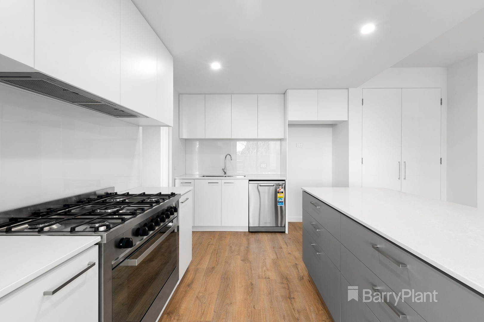 1/15 Dunfield Avenue, Mitcham, VIC 3132, Mitcham - Thumbnail 2