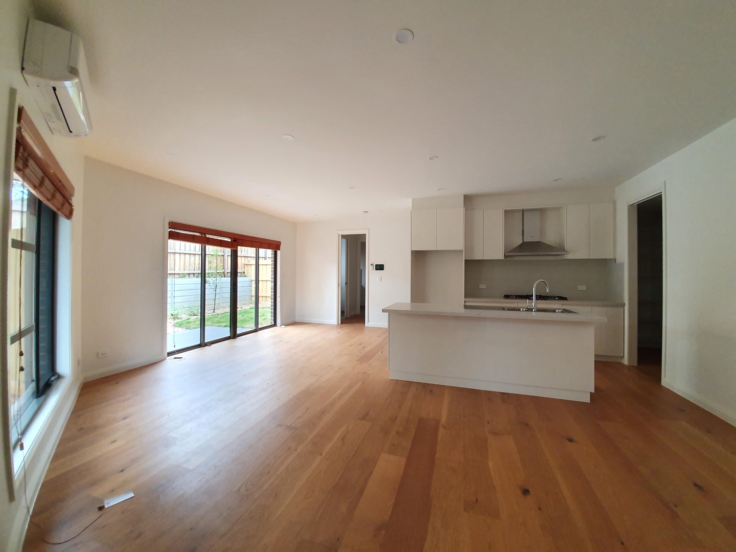 1/15 Greenham Crescent, Mount Waverley, VIC 3149 - Thumbnail 1 - 29/09/2026
