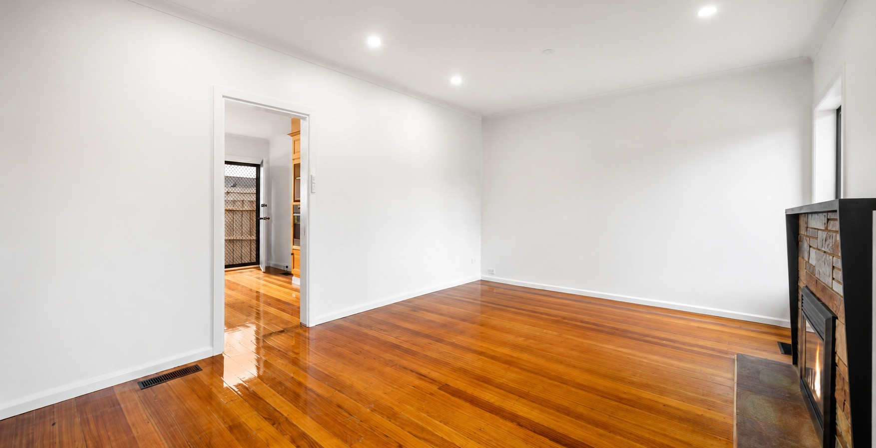 1/15 Lucille Avenue, Reservoir, VIC 3073, Reservoir - Thumbnail 4