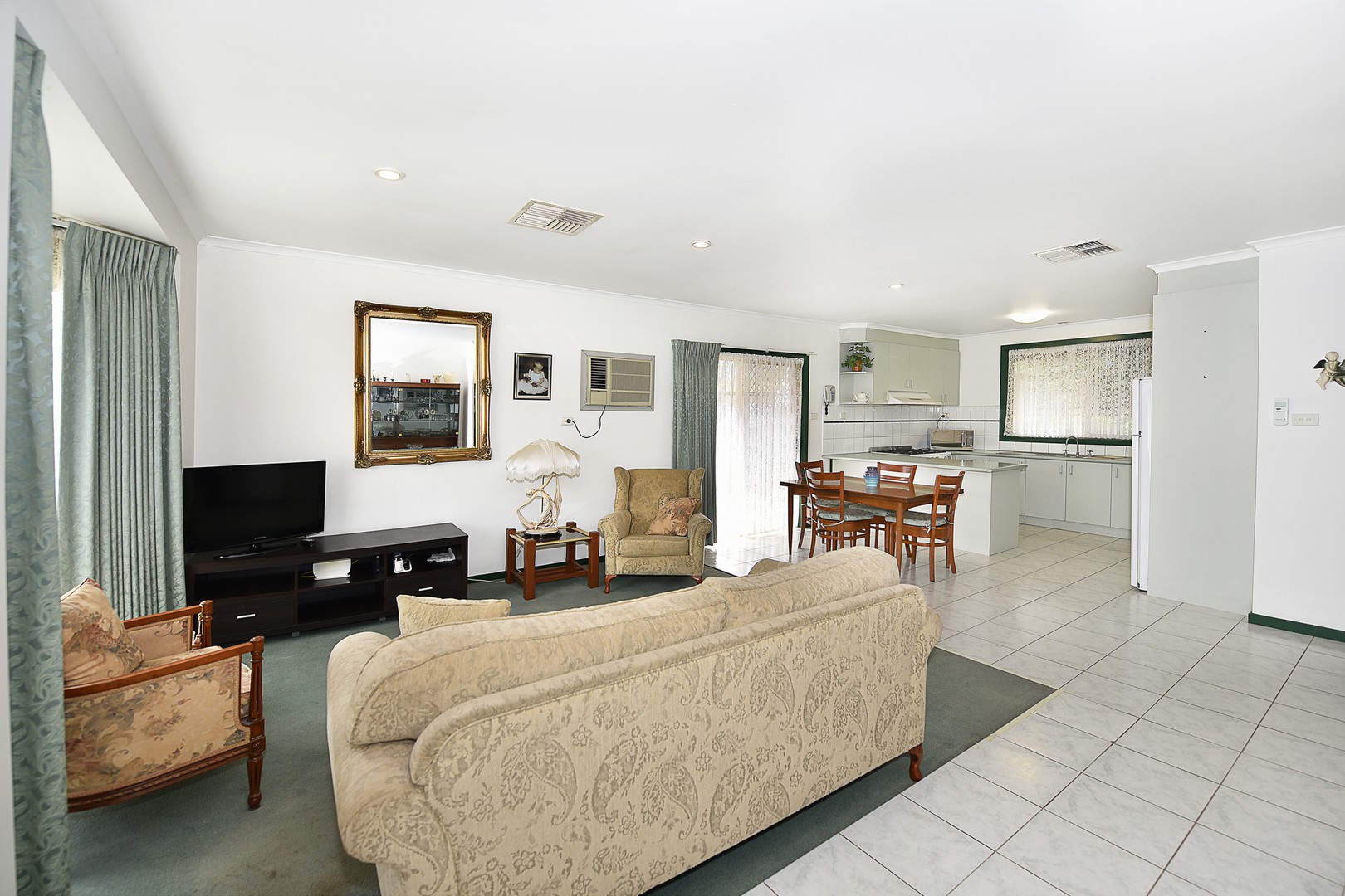1/15 Mason Street, Reservoir, VIC 3073, Reservoir - Thumbnail 2