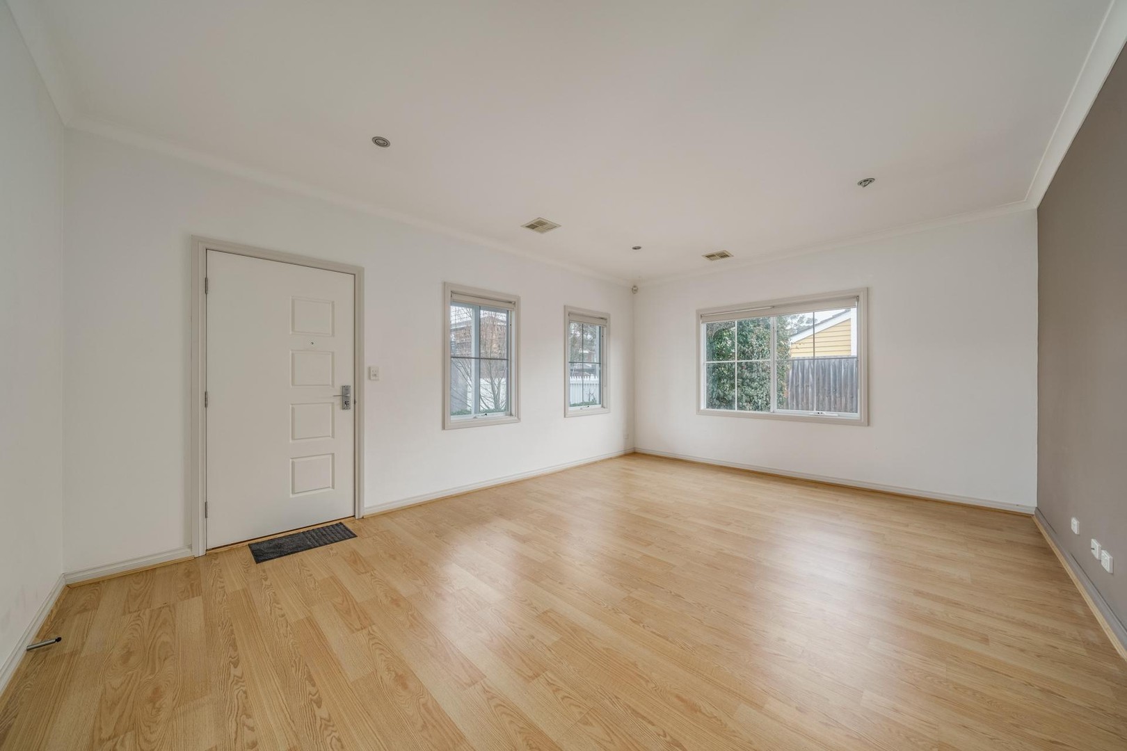 1/15 Peter Street, Box Hill North, VIC 3129, Box Hill North - Thumbnail 3