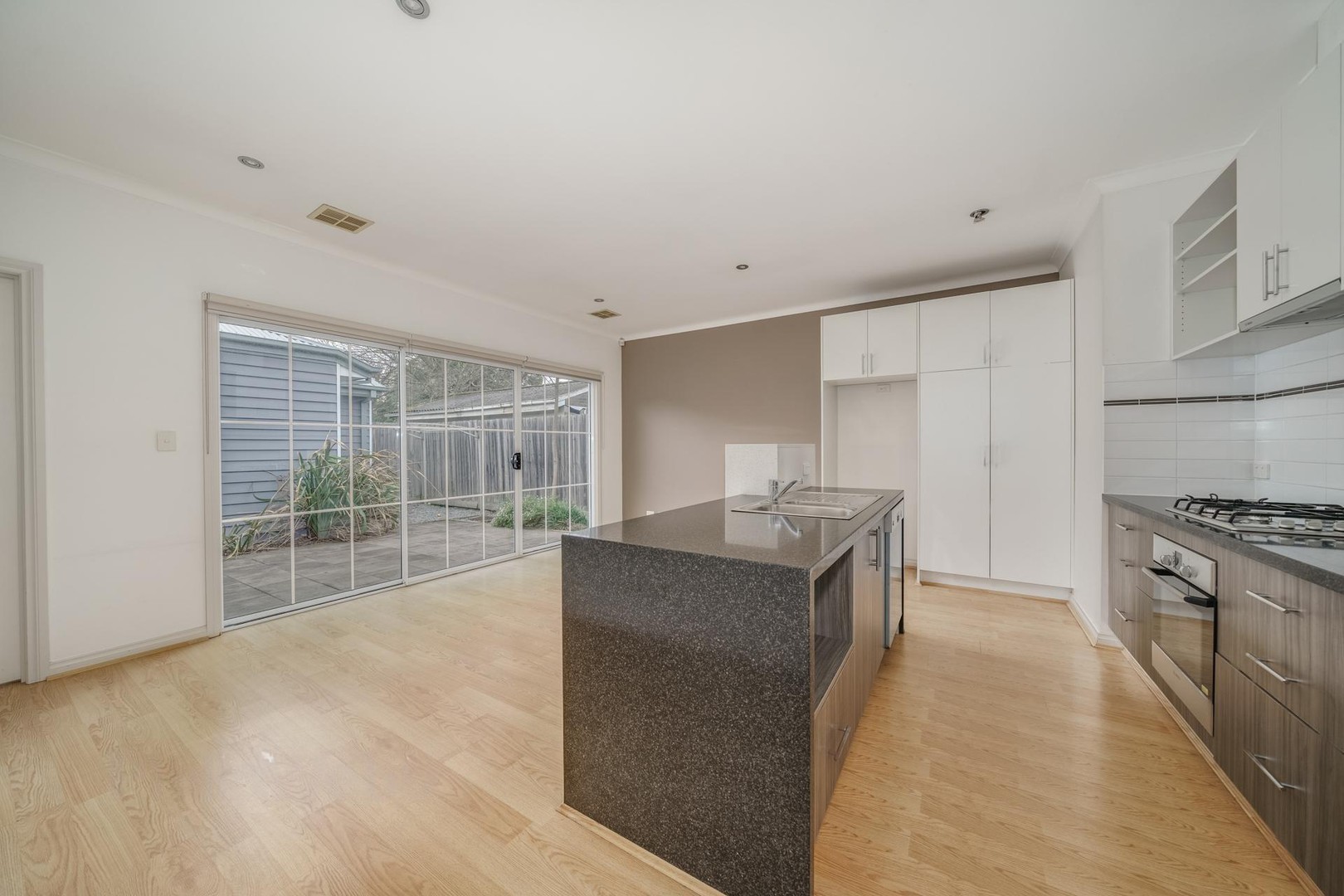 1/15 Peter Street, Box Hill North, VIC 3129, Box Hill North - Thumbnail 6