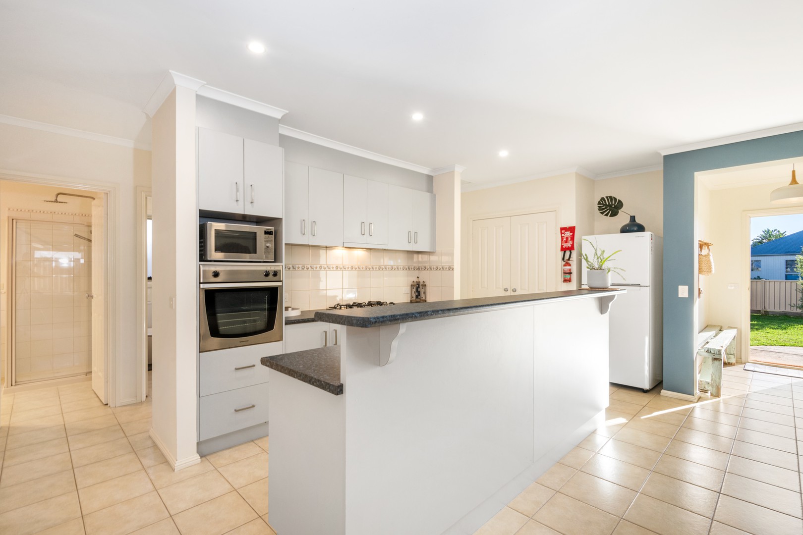 1/15 St Leonards Parade, St Leonards, VIC 3223, St Leonards - Thumbnail 4