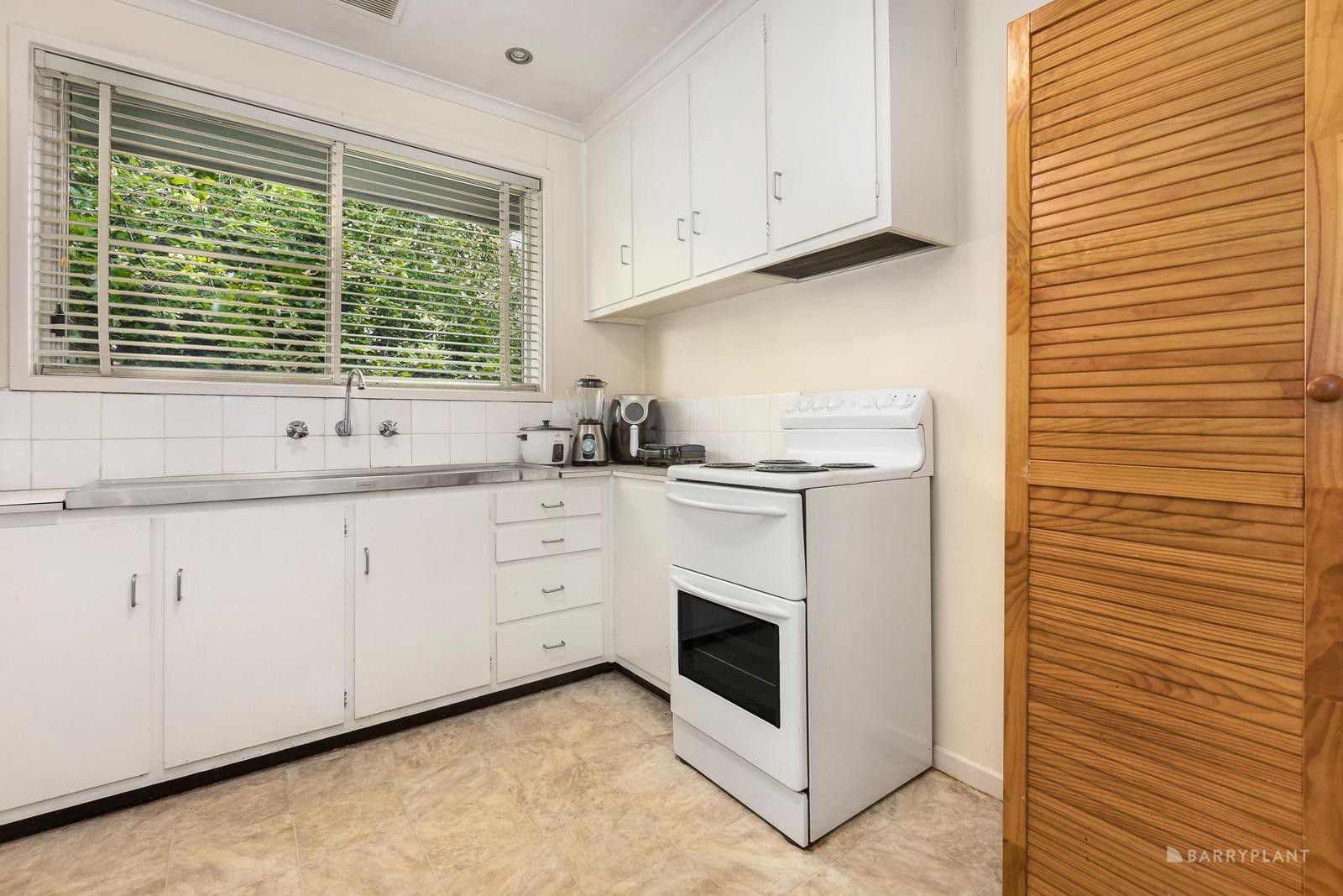 1/15 Sydney Road, Bayswater, VIC 3153, Bayswater - Thumbnail 4