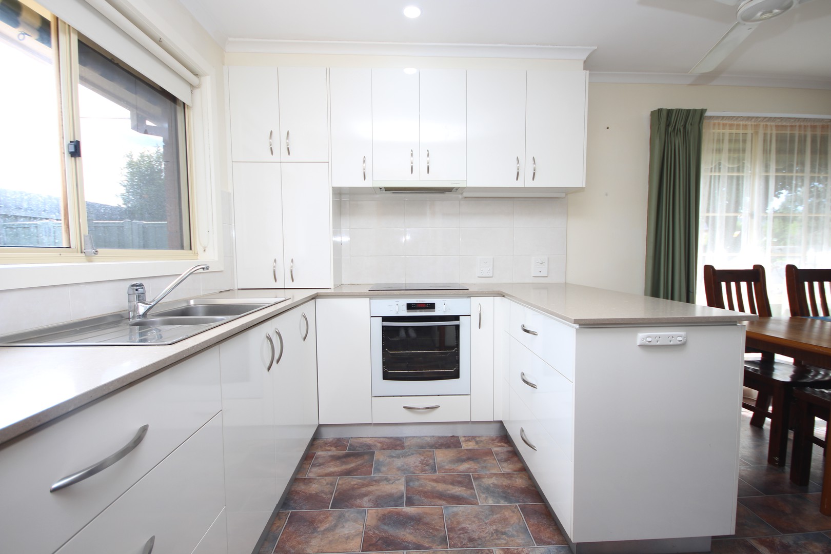 1/156 Wilsons Road, Whittington, VIC 3219, Whittington - Thumbnail 2