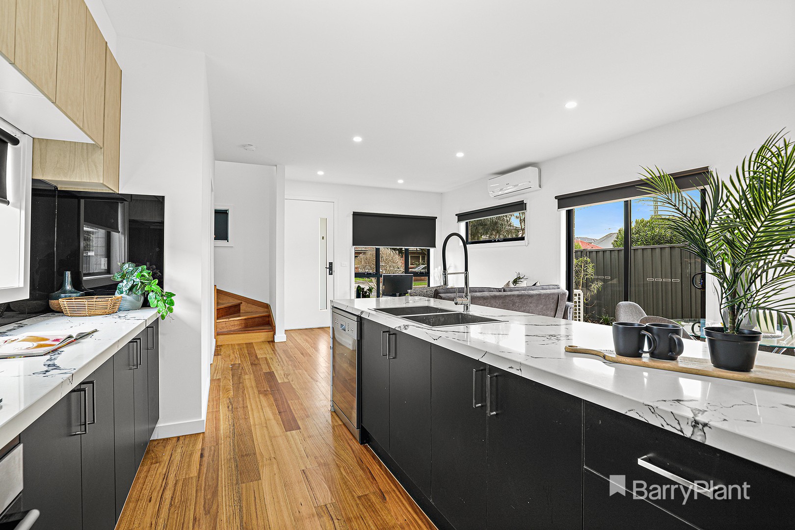 1/16 Isla AvenueGlenroy, VIC 3046, Glenroy - Thumbnail 3