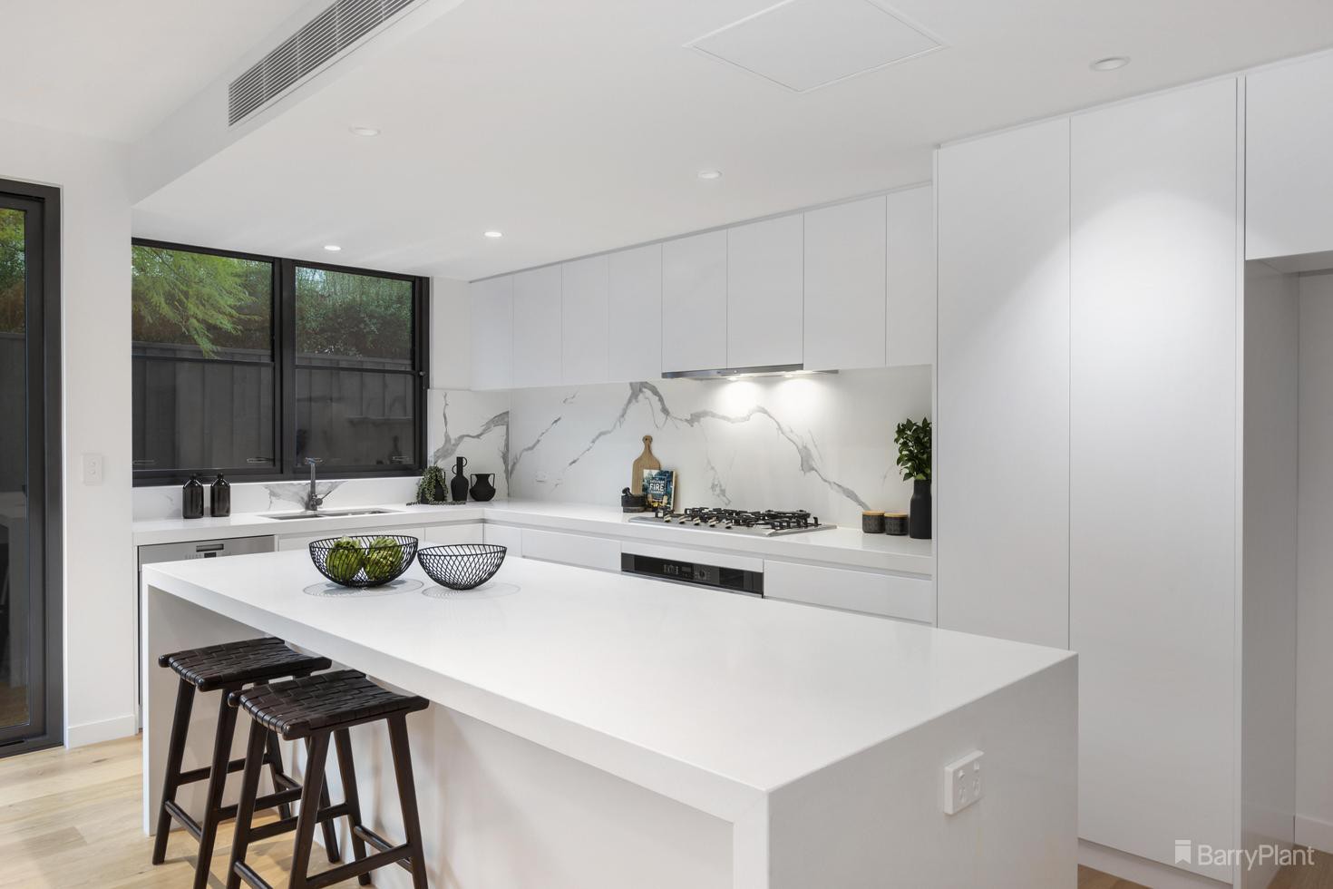1/16 Langs Road, Ivanhoe, VIC 3079, Ivanhoe - Thumbnail 3