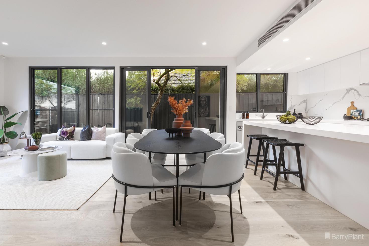 1/16 Langs Road, Ivanhoe, VIC 3079, Ivanhoe - Thumbnail 4