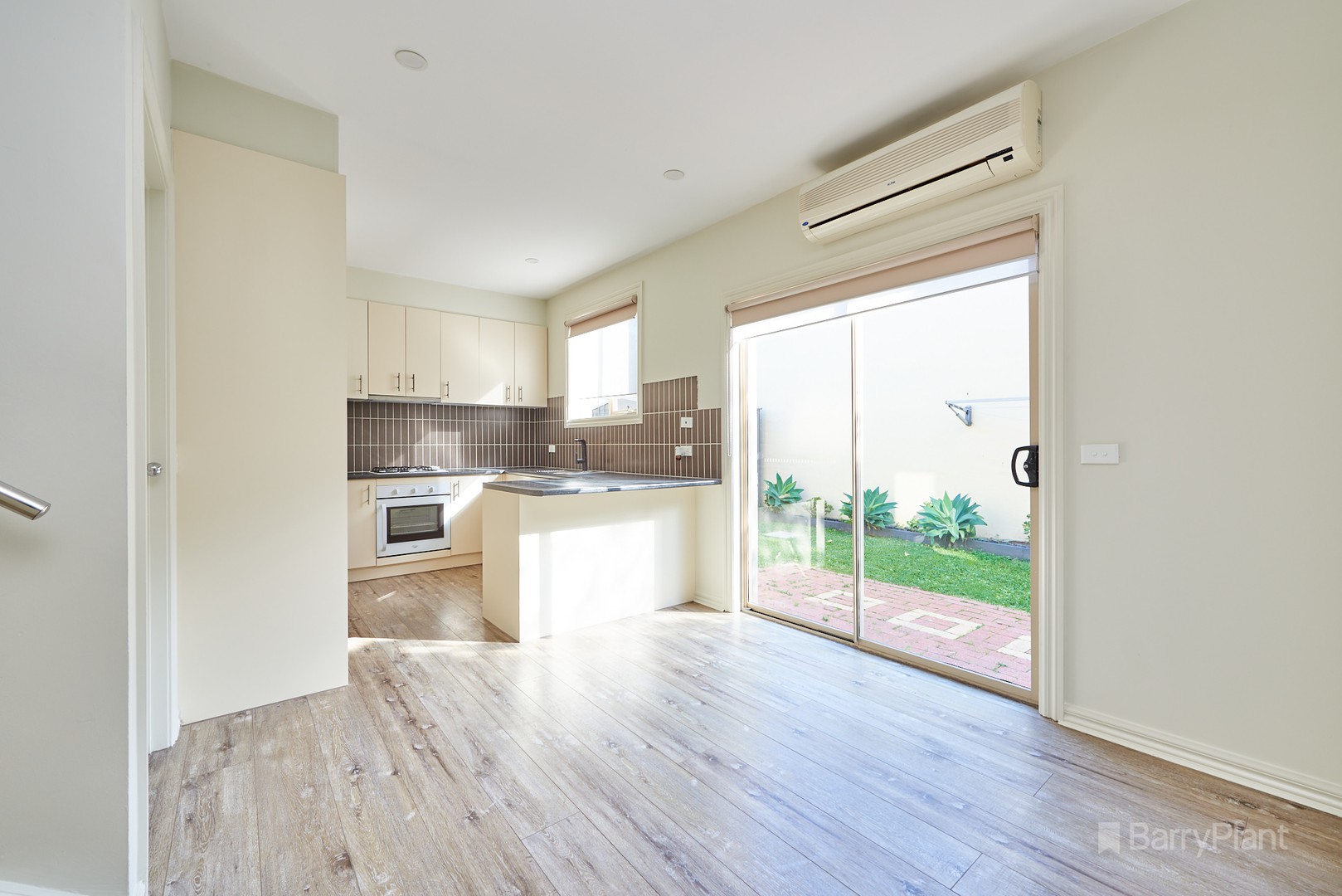 1/16 Macpherson Street, Dandenong, VIC 3175, Dandenong - Thumbnail 8