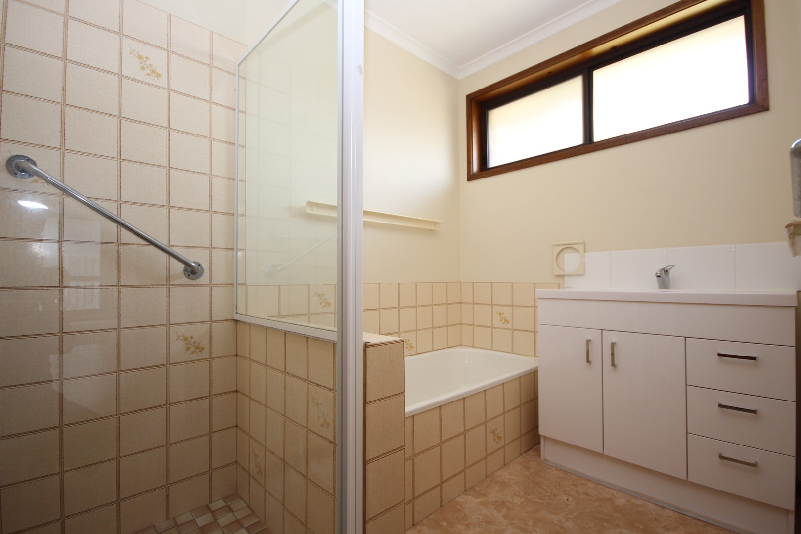 1/16 Ormond Road, East Geelong, VIC 3219, East Geelong - Thumbnail 7
