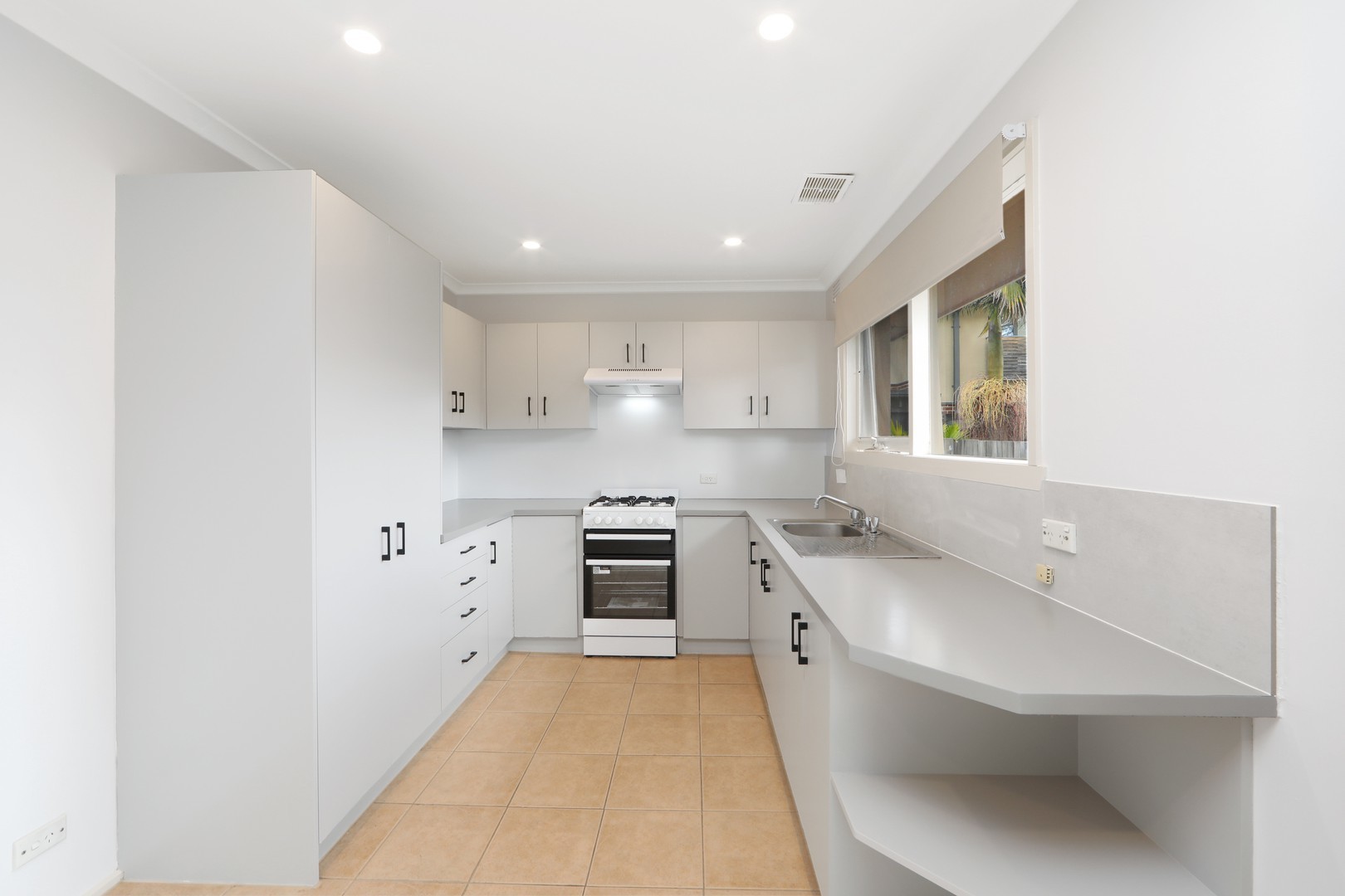 1/16 Stamford Crescent, Rowville, VIC 3178 - Thumbnail 1 - 12/08/2024