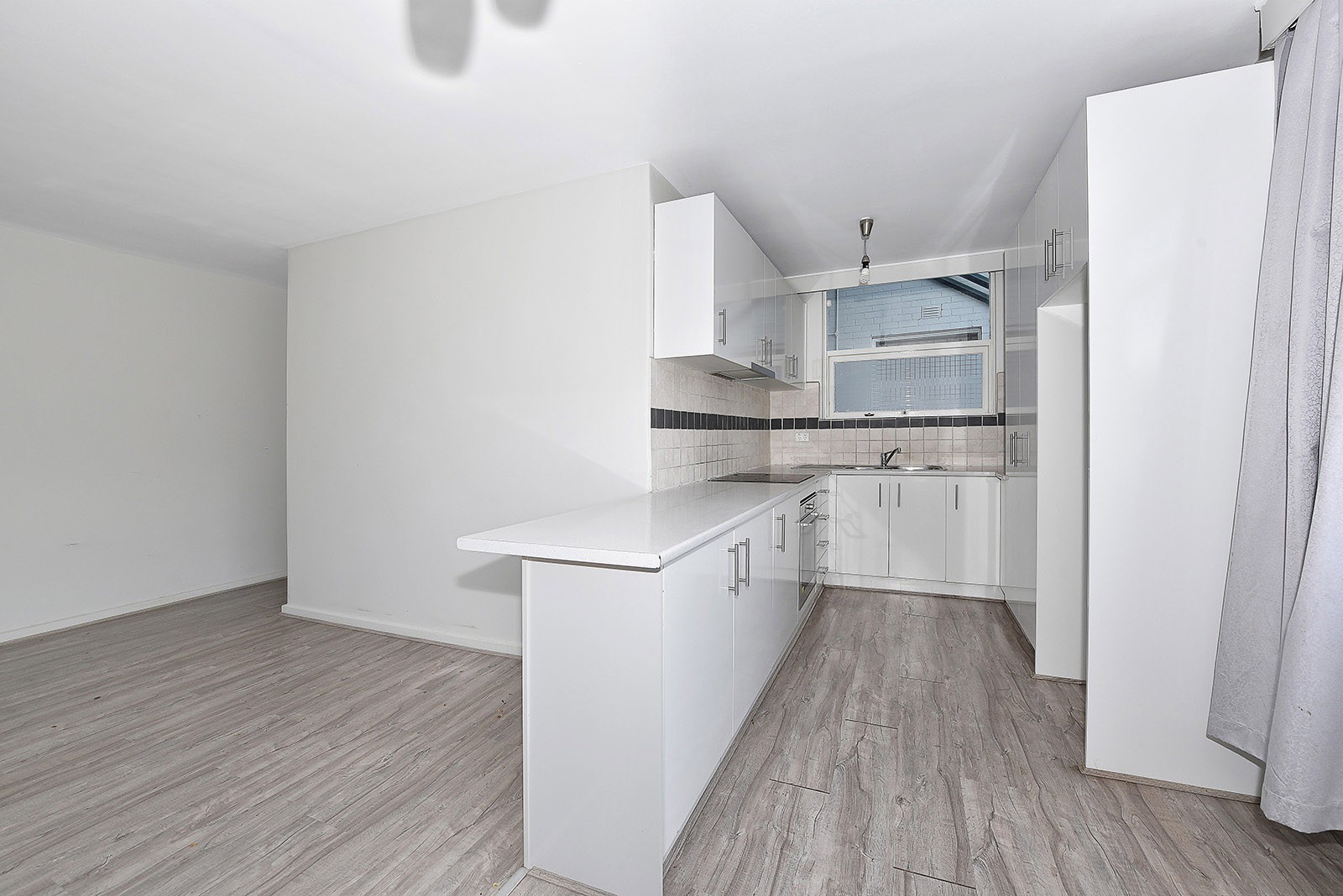 1/160  Napier  Street, Essendon, VIC 3040 - Thumbnail 1 - 27/08/2021