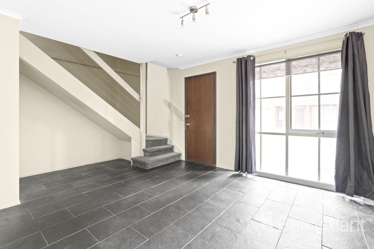 1/161 Nepean  Highway, Seaford, VIC 3198, Seaford - Thumbnail 3