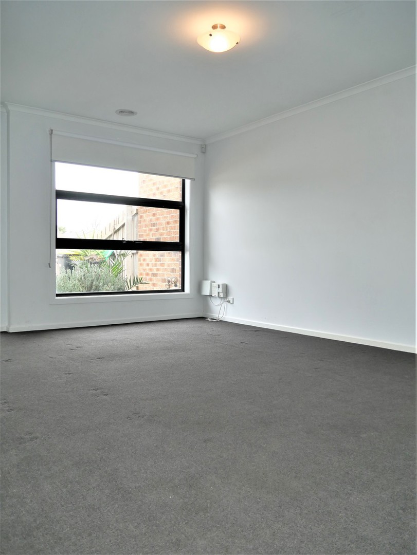 1/162 Exford Road, Melton South, VIC 3338, Melton South - Thumbnail 2