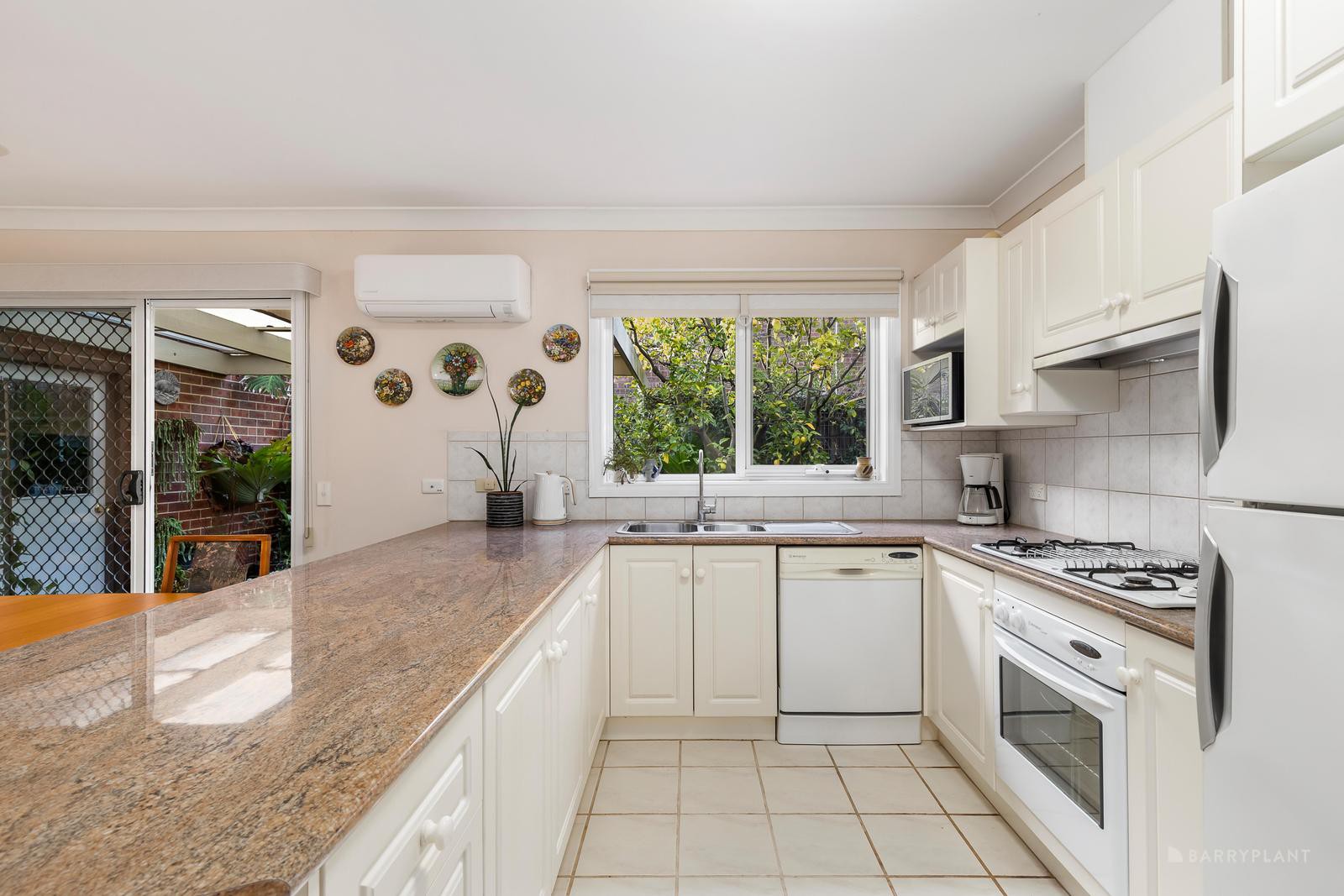 1/17 Devon Drive, Doncaster East, VIC 3109, Doncaster East - Thumbnail 3