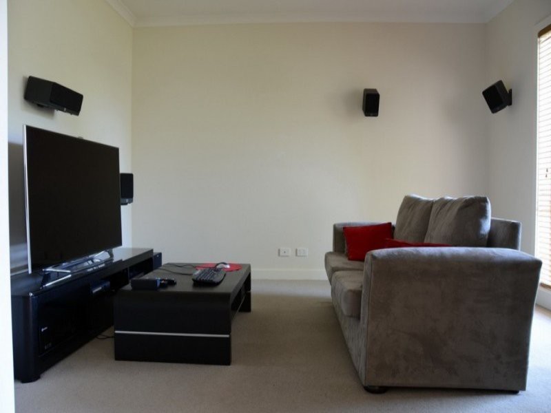 1/17 Emma Road, Croydon, VIC 3136, Croydon - Thumbnail 4