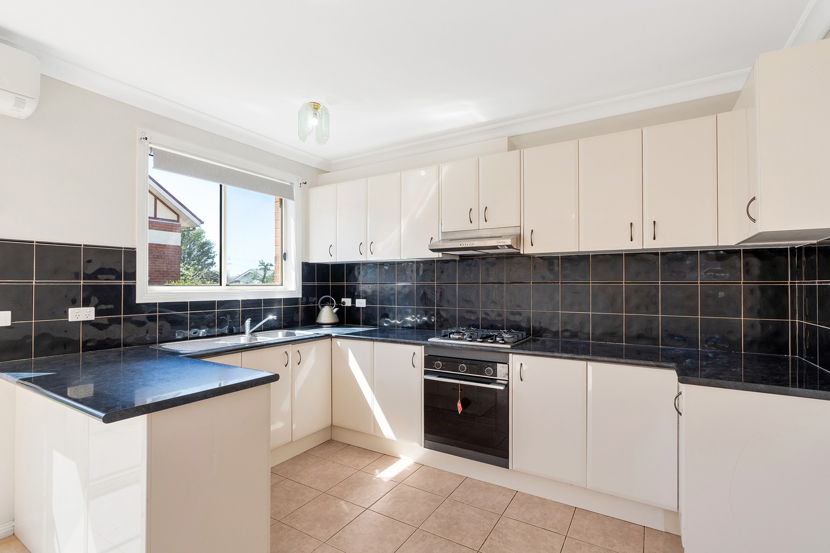 1/17 Healey Street, Craigieburn, VIC 3064 - Thumbnail 1 - 23/09/2026