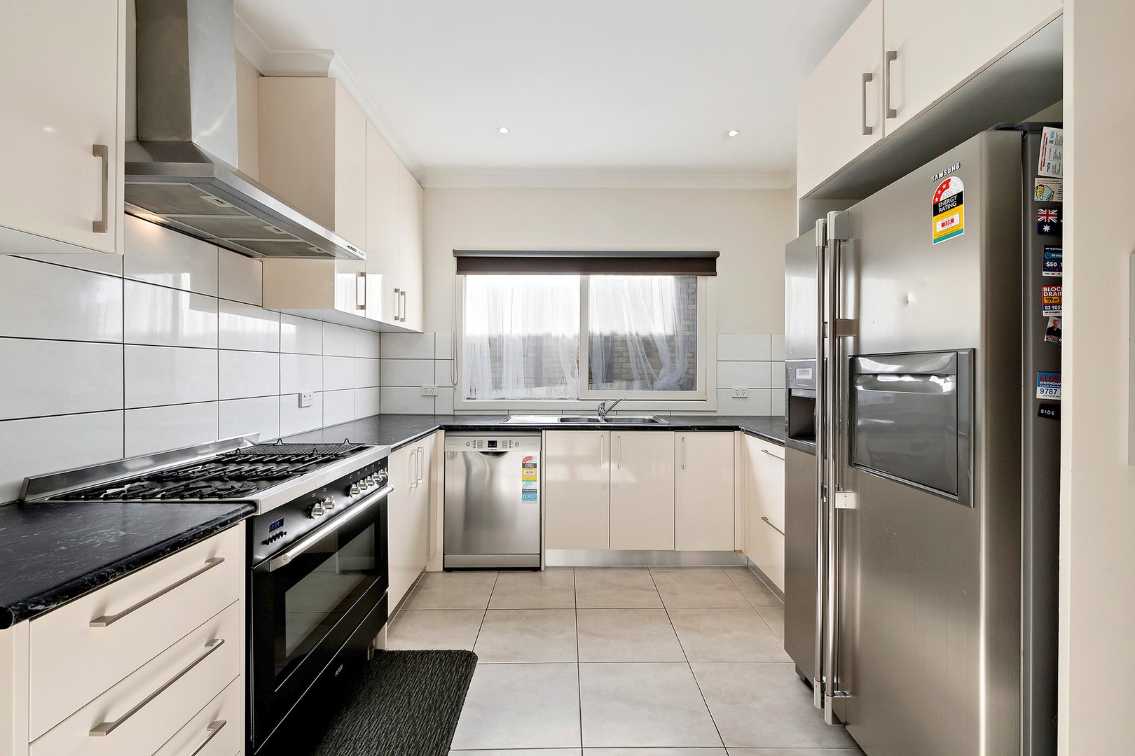 1/17 Jolly Street, Frankston, VIC 3199, Frankston - Thumbnail 2
