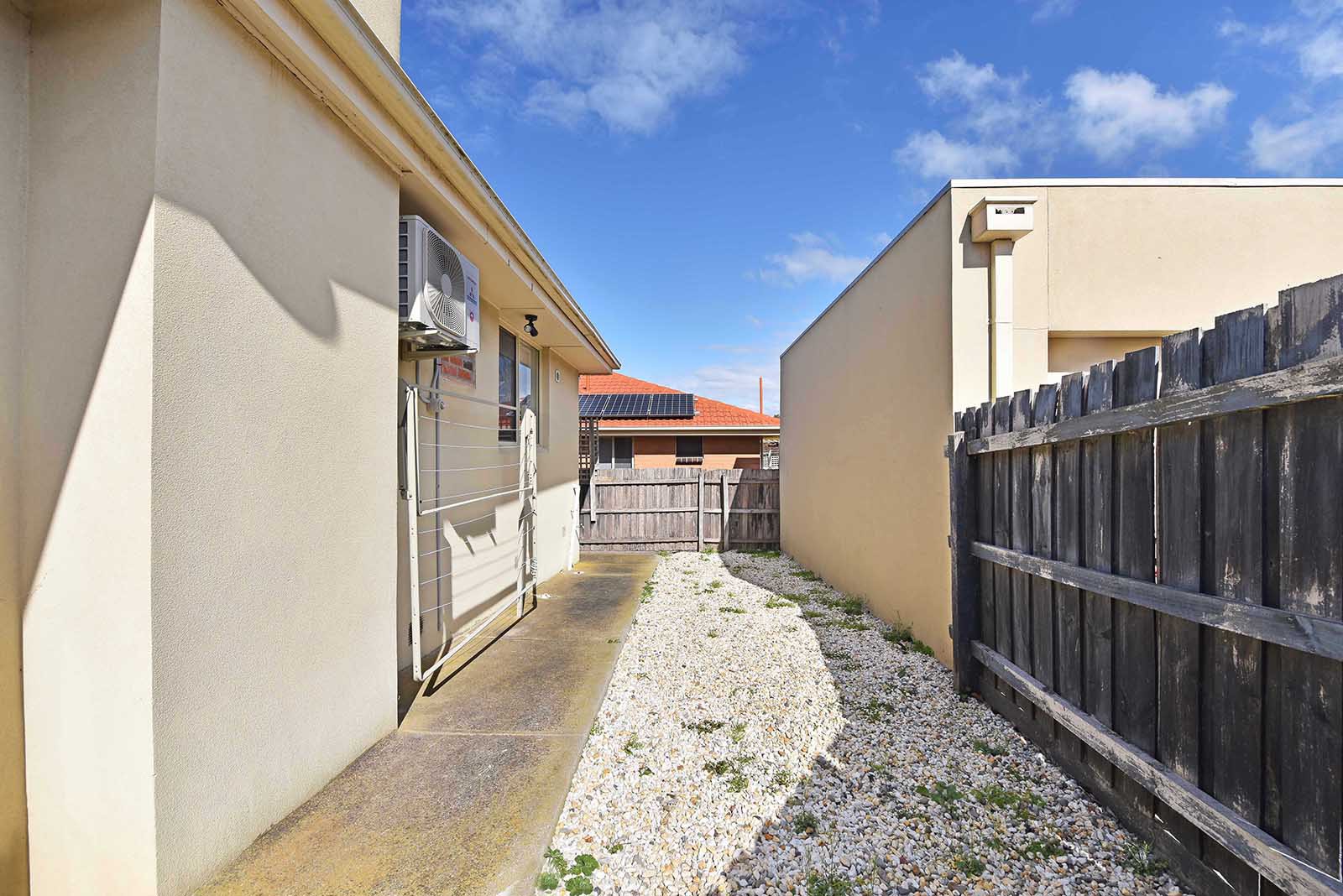 1/17 Plumpton  Avenue, Craigieburn, VIC 3064, Craigieburn - Thumbnail 3