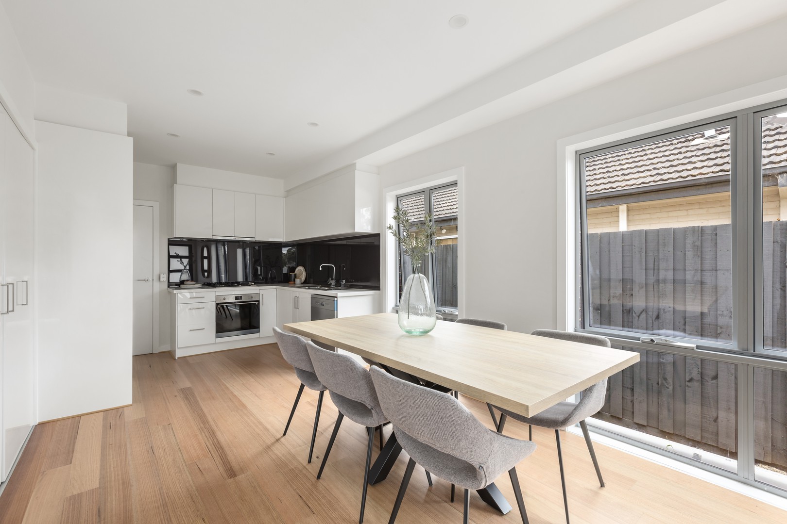 1/176 East Boundary Road, Bentleigh East, VIC 3165, Bentleigh East - Thumbnail 2