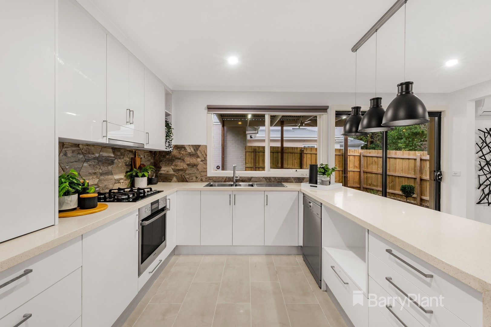 1/18 Cousin Drive, Bayswater, VIC 3153, Bayswater - Thumbnail 4