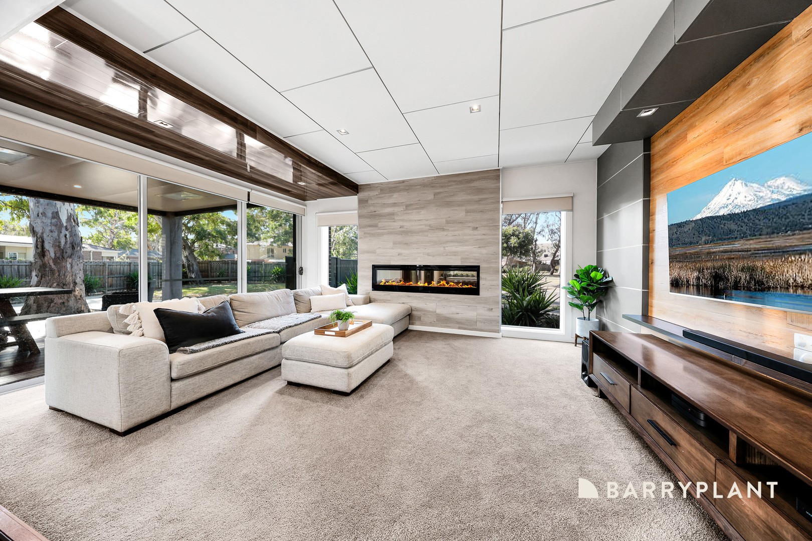 1/18 Harmony Drive, South Morang, VIC 3752 - Thumbnail 2 - 23/04/2025