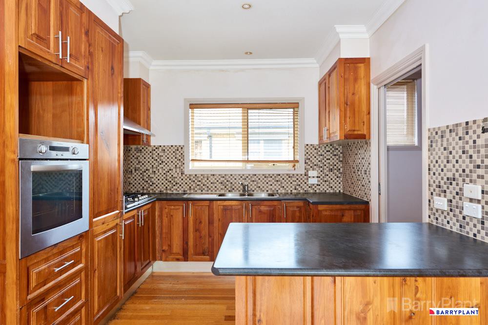 1/18 Hopkins Street, Dandenong, VIC 3175 - Thumbnail 2 - 07/10/2026
