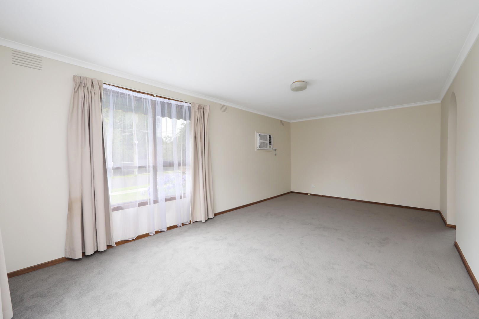 1/18 Hutton Avenue, Ferntree Gully, VIC 3156, Ferntree Gully - Thumbnail 2