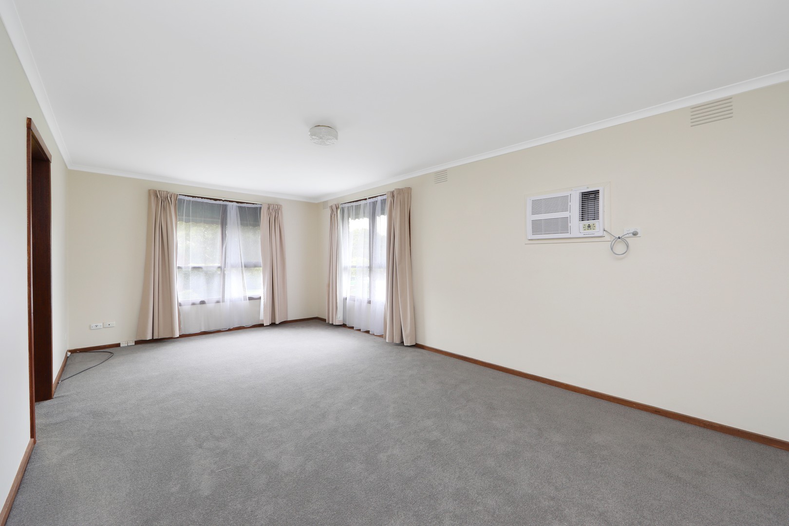 1/18 Hutton Avenue, Ferntree Gully, VIC 3156, Ferntree Gully - Thumbnail 3