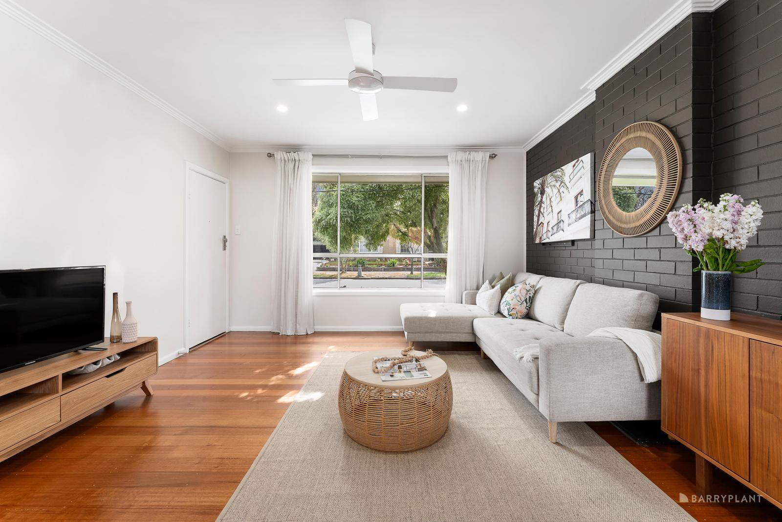 1/18 Mckellar Street, Watsonia, VIC 3087, Watsonia - Thumbnail 2