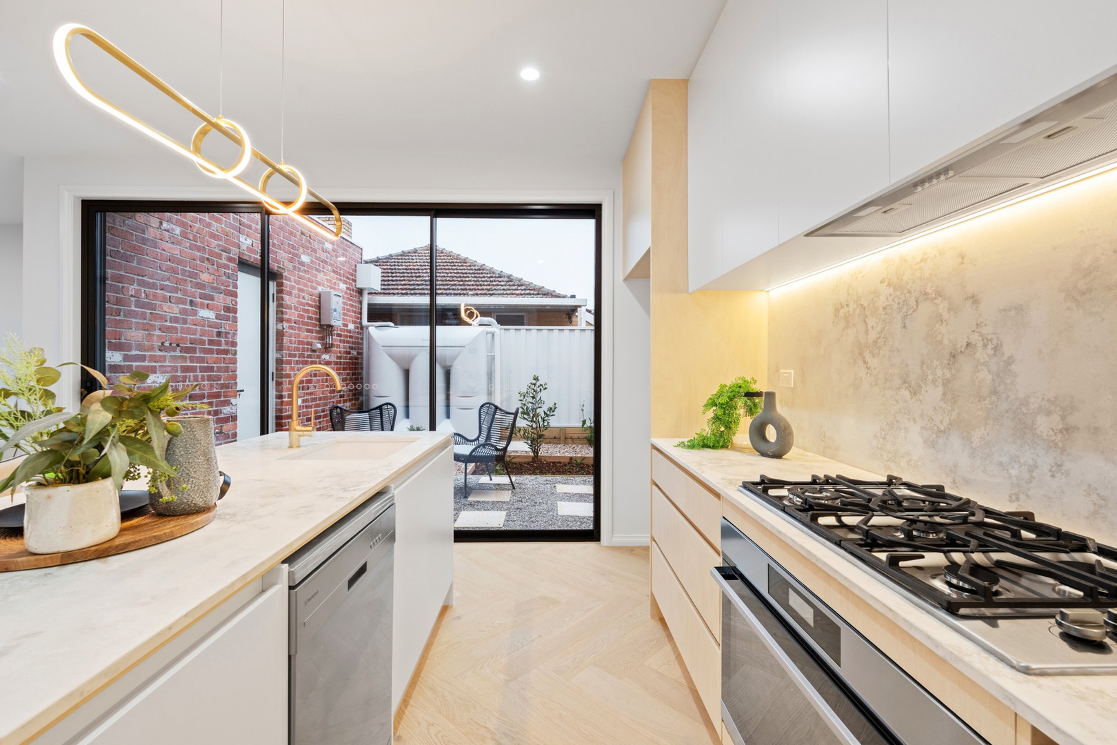 1/18 Rodings Street, Hadfield, VIC 3046, Hadfield - Thumbnail 4