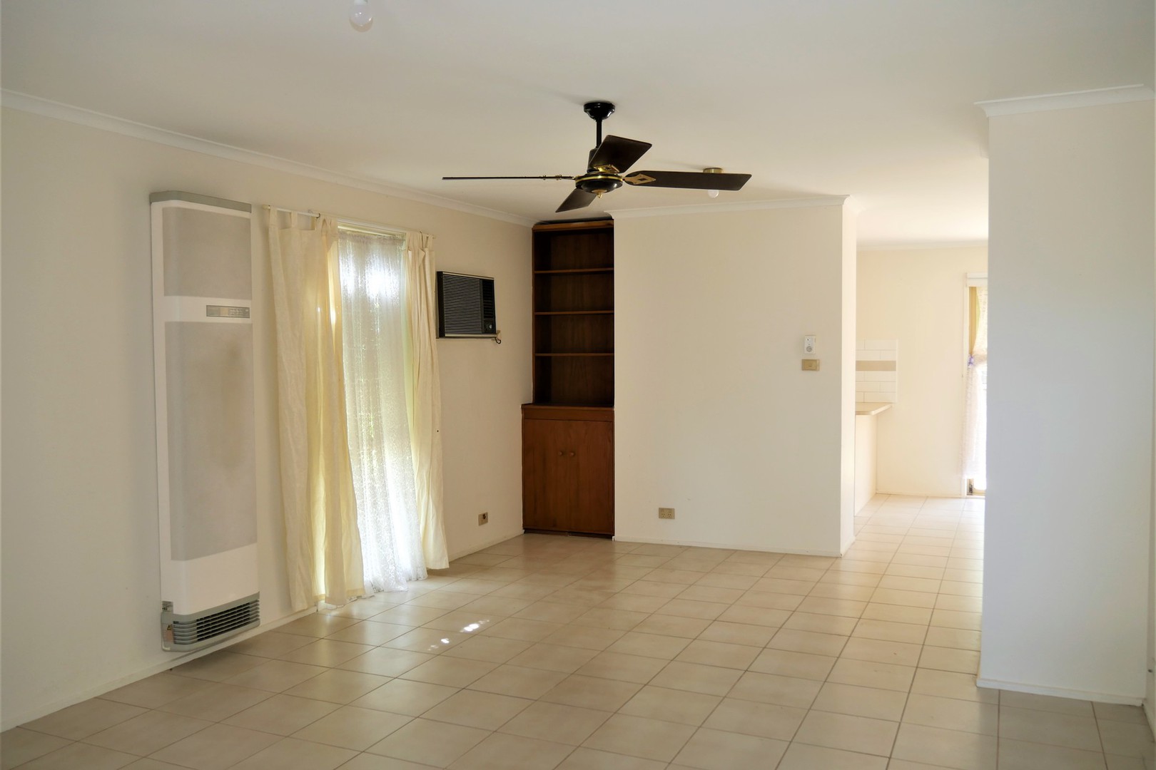 1/18 Toolern Street, Melton South, VIC 3338, Melton South - Thumbnail 3