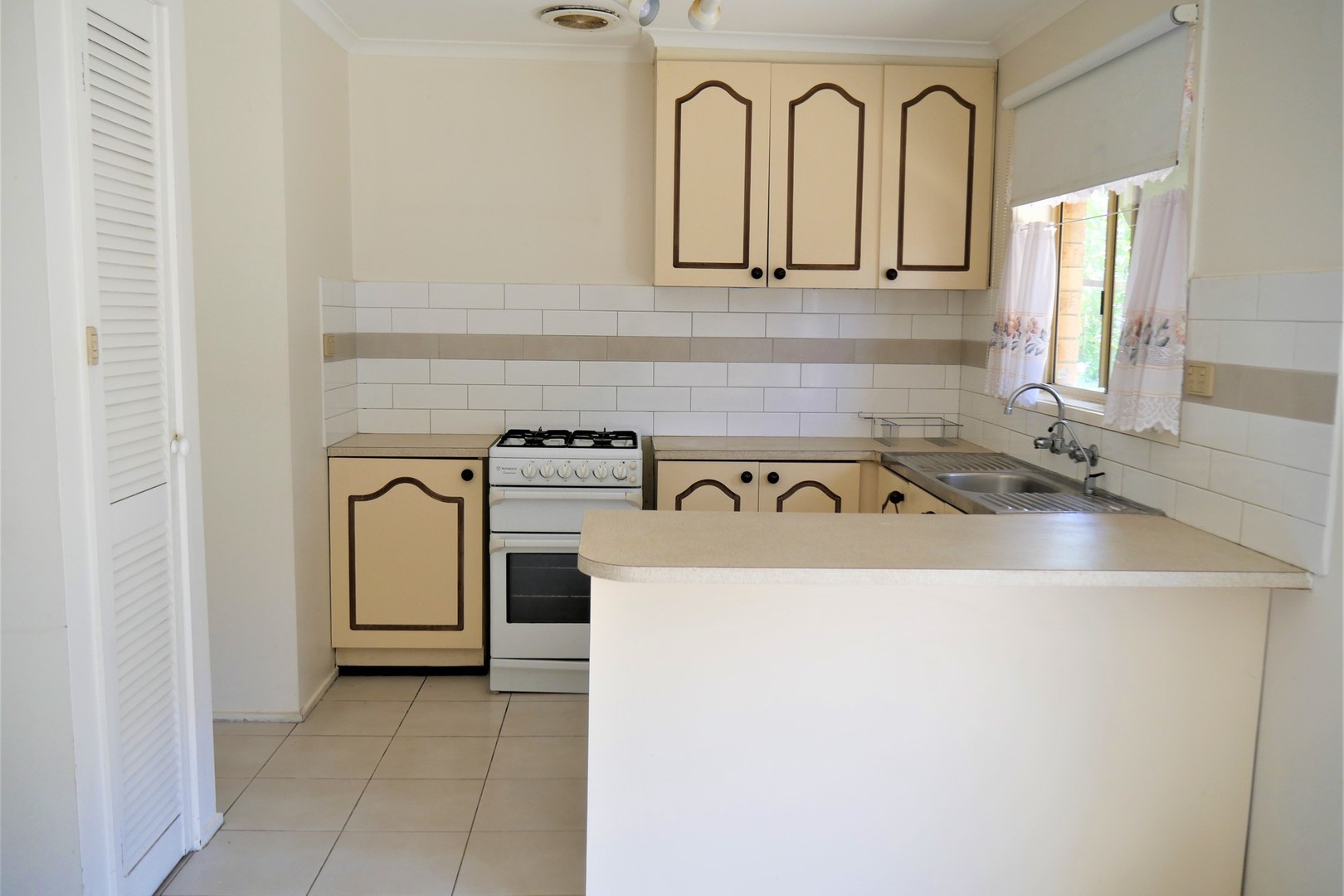 1/18 Toolern Street, Melton South, VIC 3338, Melton South - Thumbnail 4