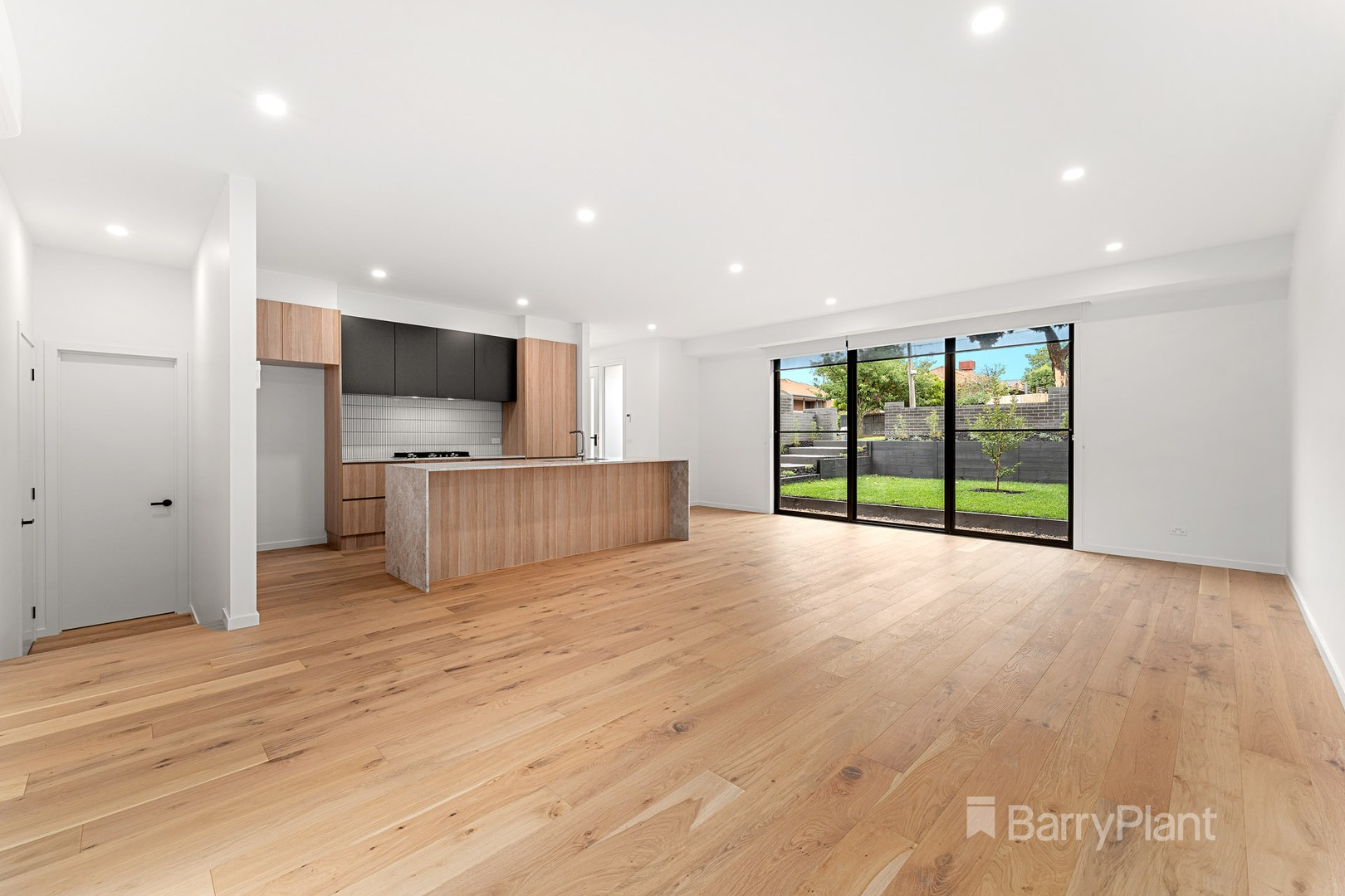 1/180 Waiora Road, Rosanna, VIC 3084, Rosanna - Thumbnail 2